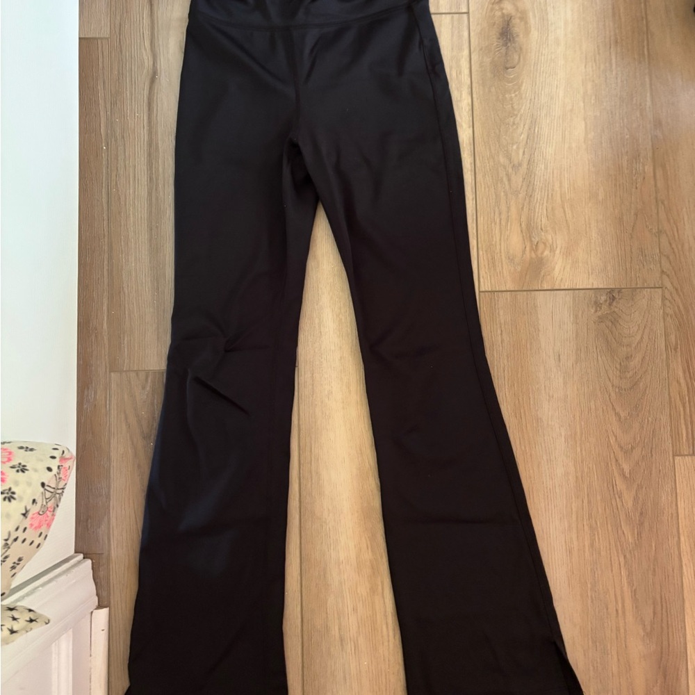 GAP Women's Black Flare Pants
